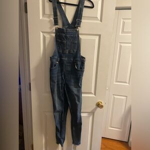 Skinny overalls